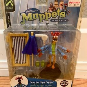 Muppets Pepe the King Prawn Figure